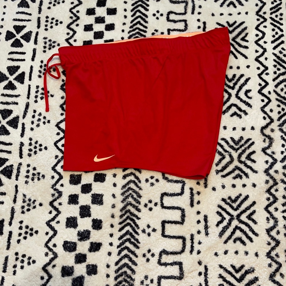 Nike Women’s Dti-Fit shorts